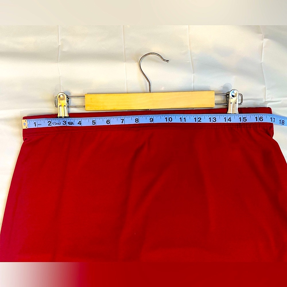 Simply Styled Red Stretch Pencil Skirt XL | Classic Knee-Length Work Skirt - Picture 3 of 10